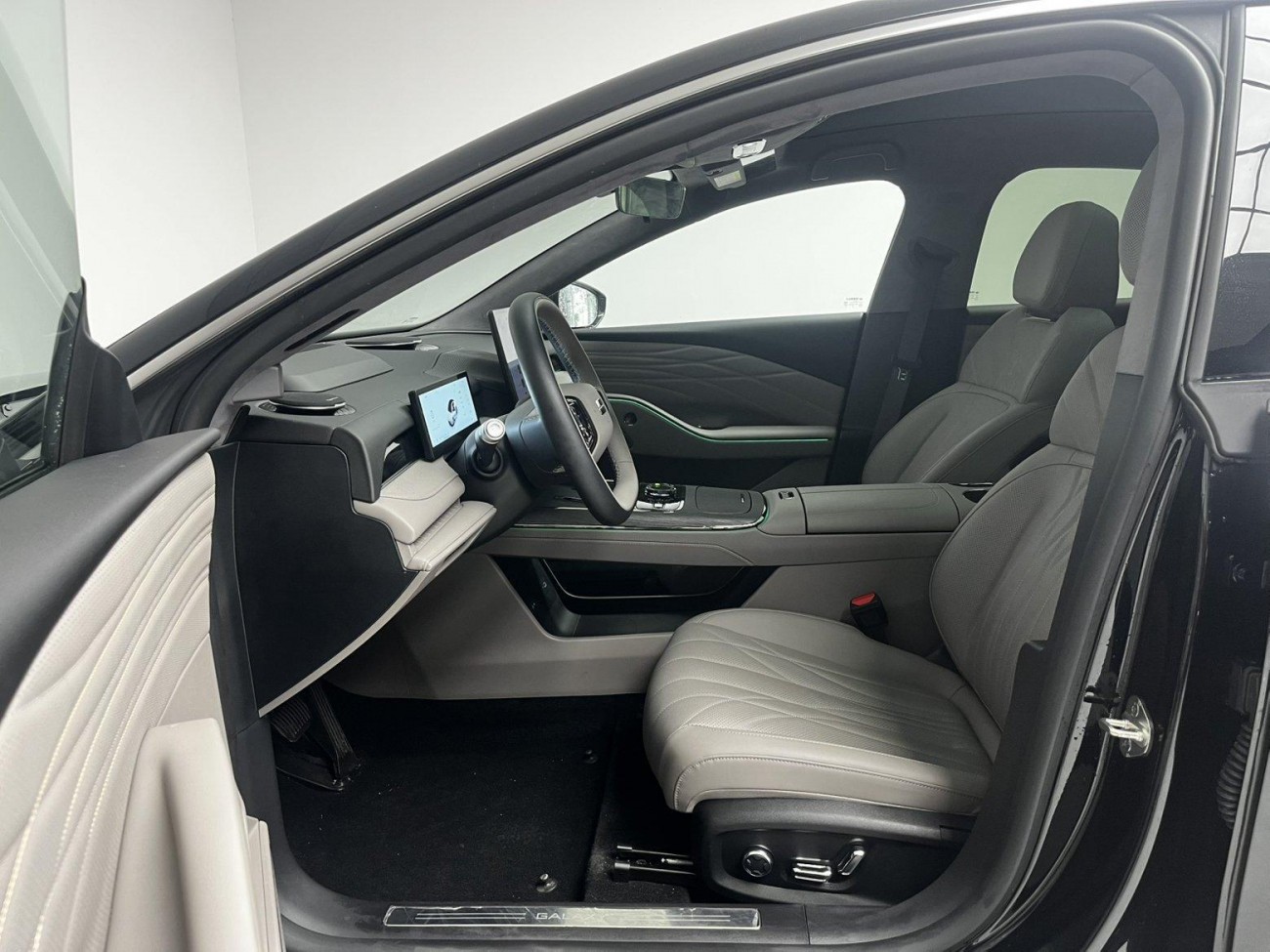 Geely Galaxy 8 2025