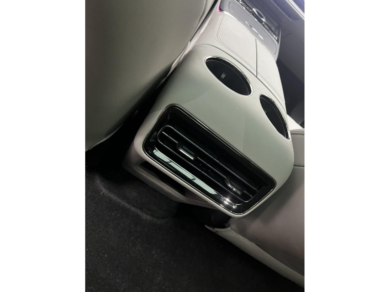 Geely Galaxy 8 2025