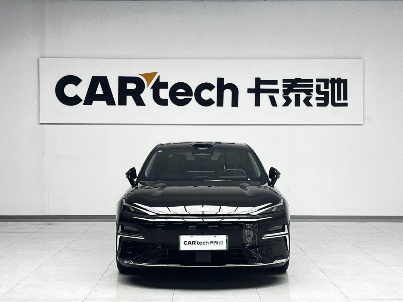 Geely Galaxy 8 2025