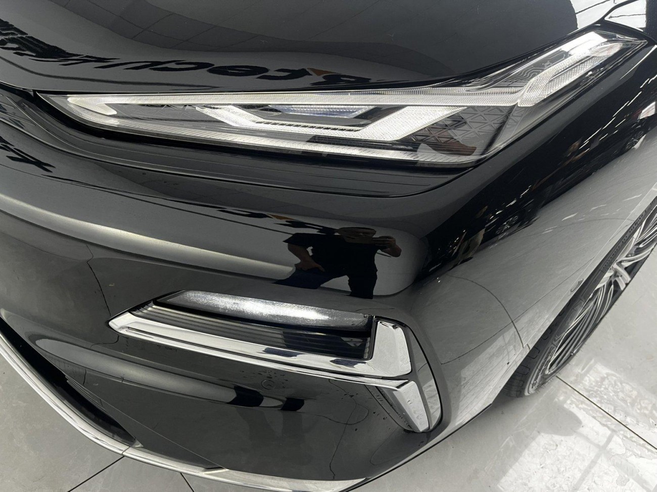 Geely Galaxy 8 2025