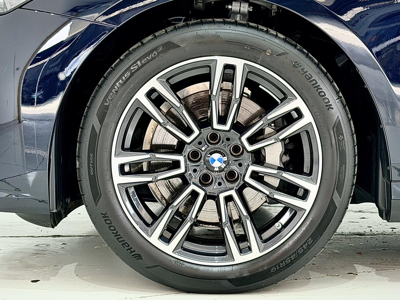 BMW 530Li 2025