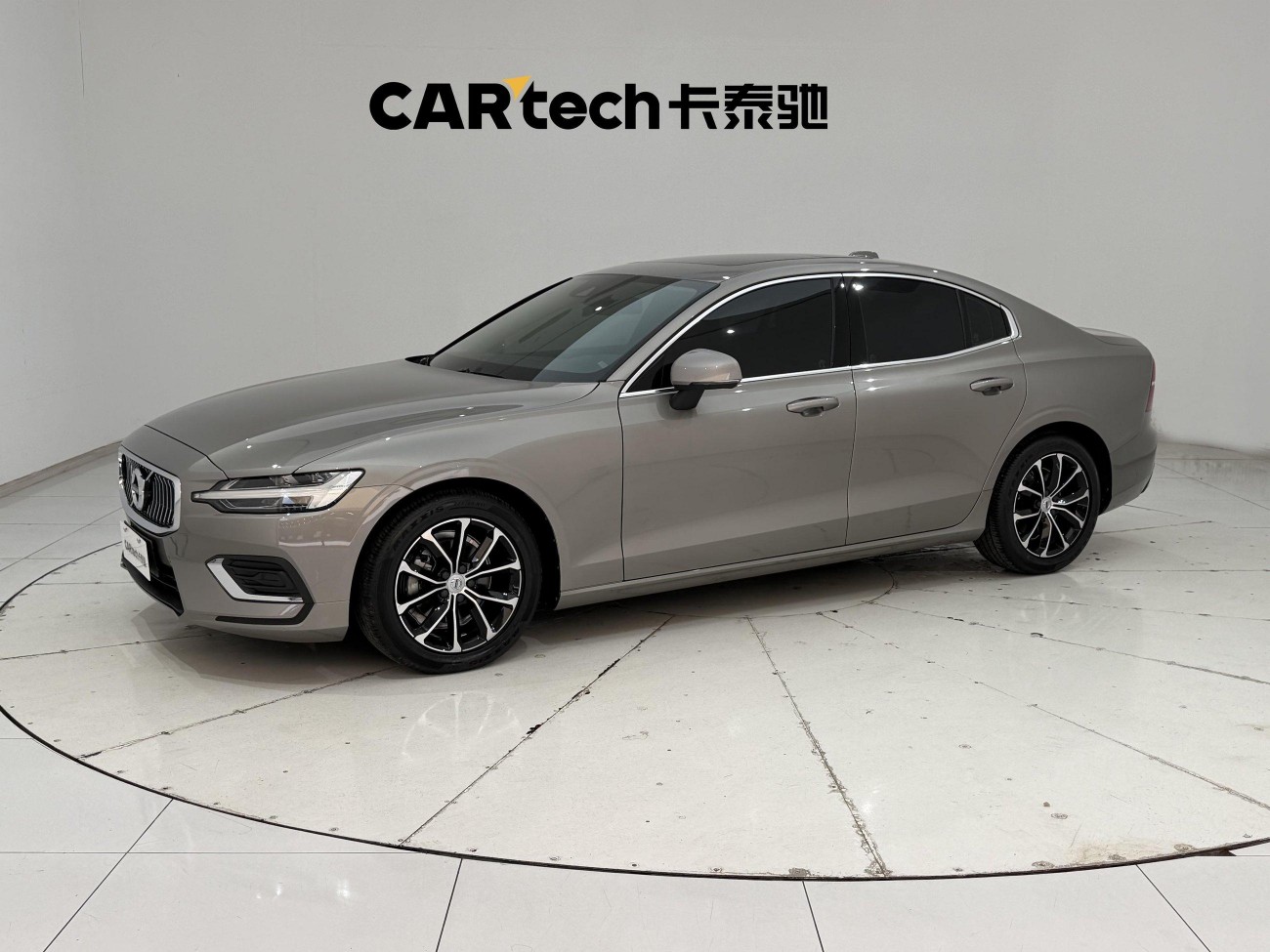 Volvo S60 2022