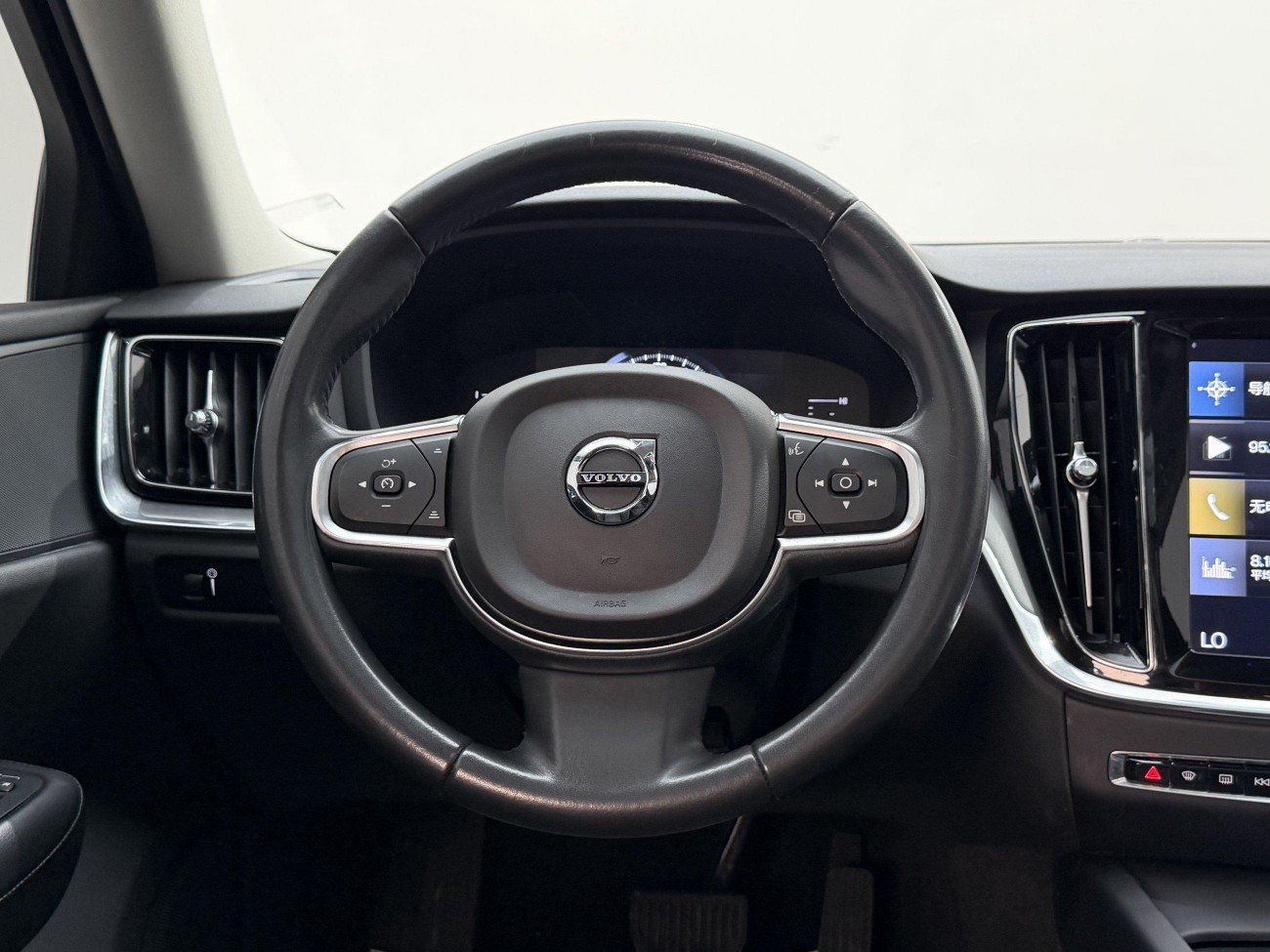 Volvo S60 2022