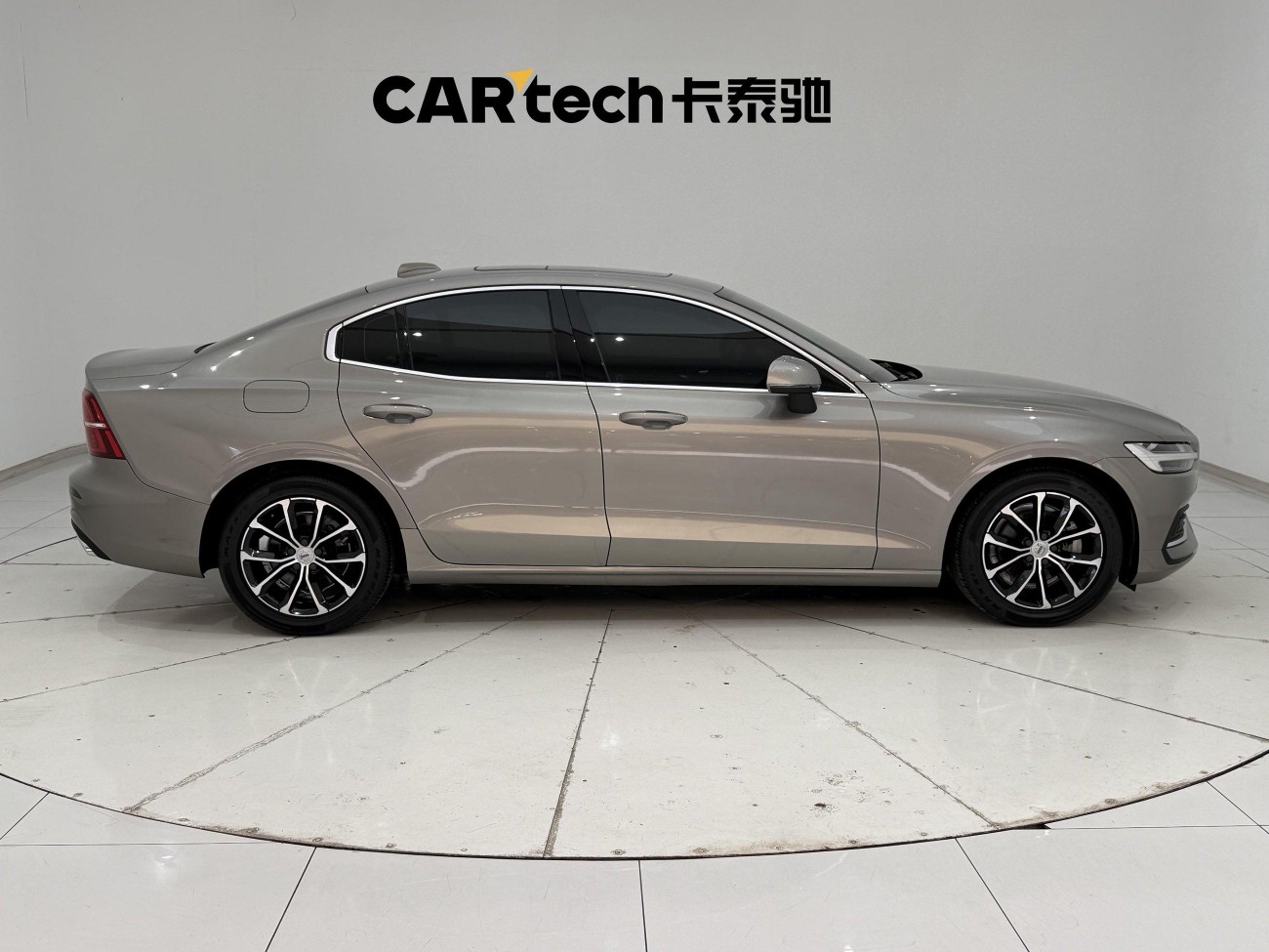 Volvo S60 2022