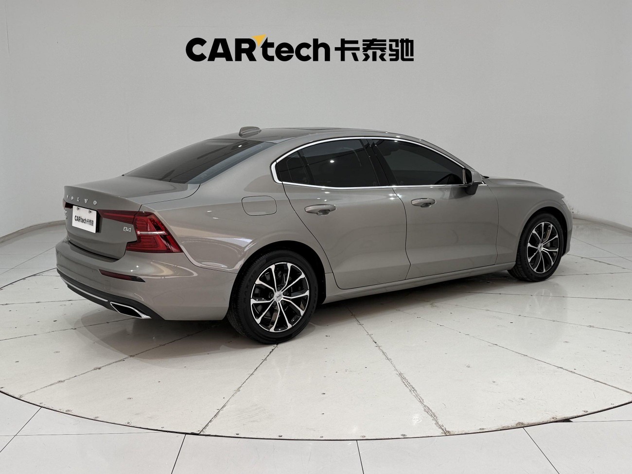 Volvo S60 2022