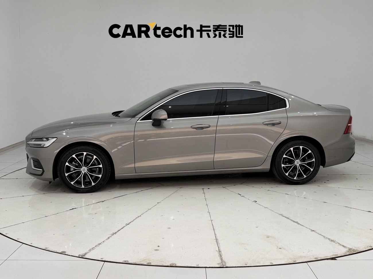 Volvo S60 2022