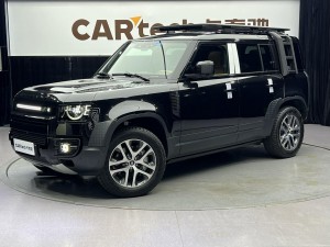 Land Rover Defender 2024