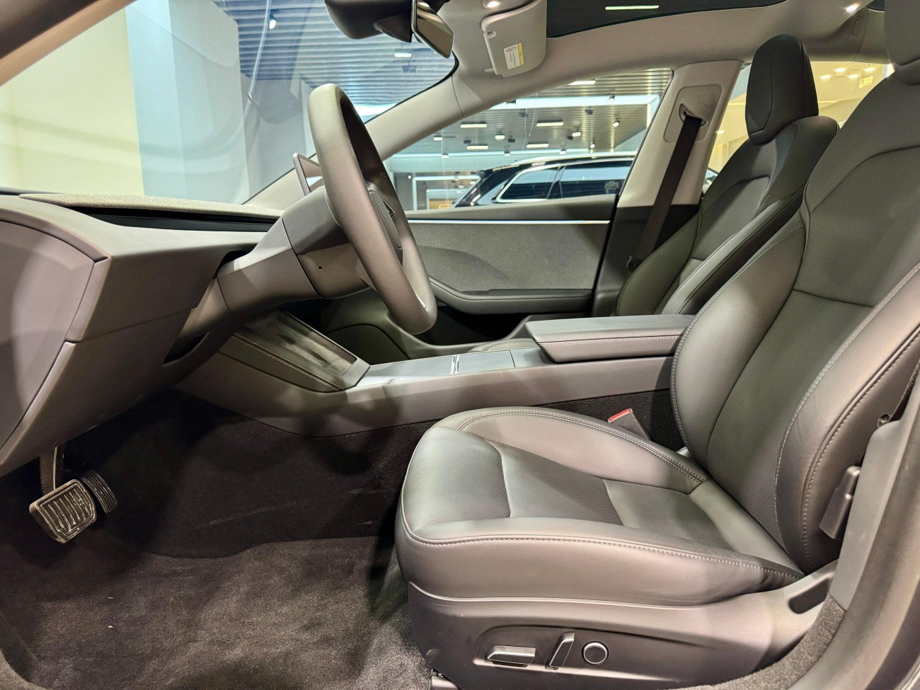 Tesla Model 3 2024