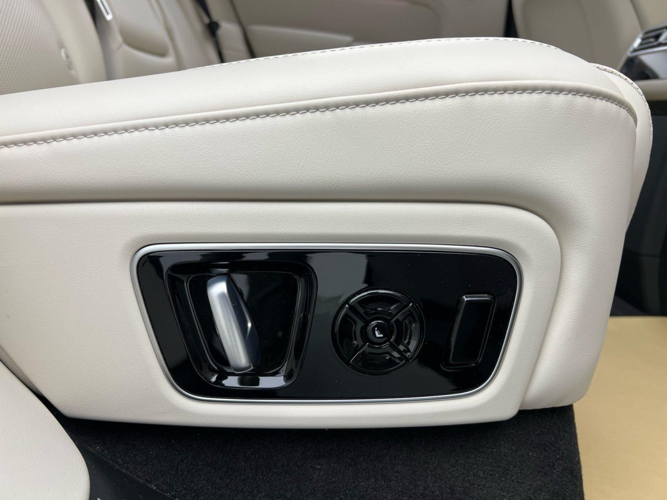 Li Auto L7 2025