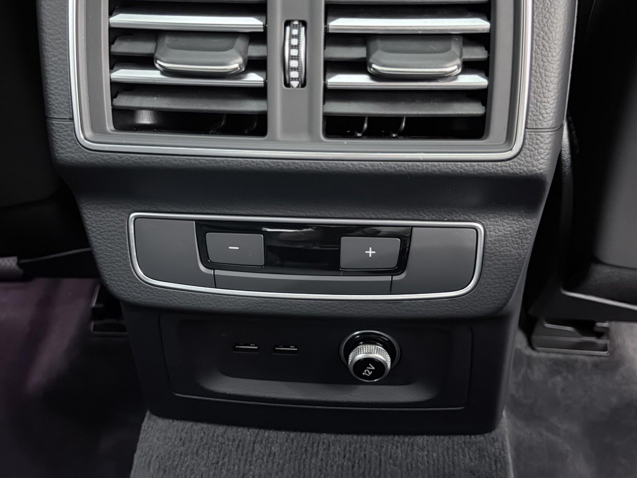 Audi Q5L 45 TFSI 2024