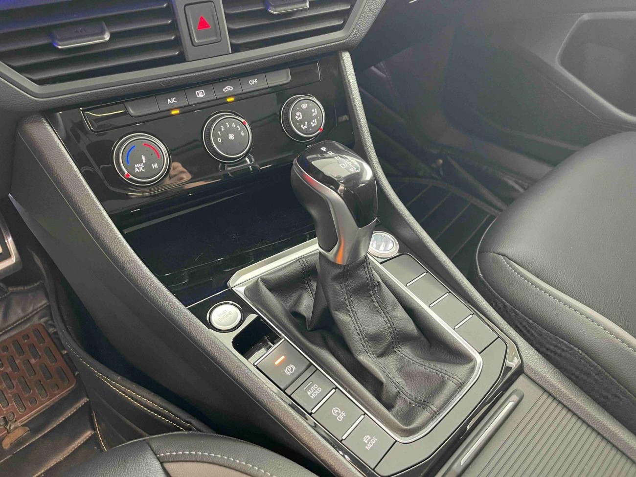 Volkswagen Sagitar 2020