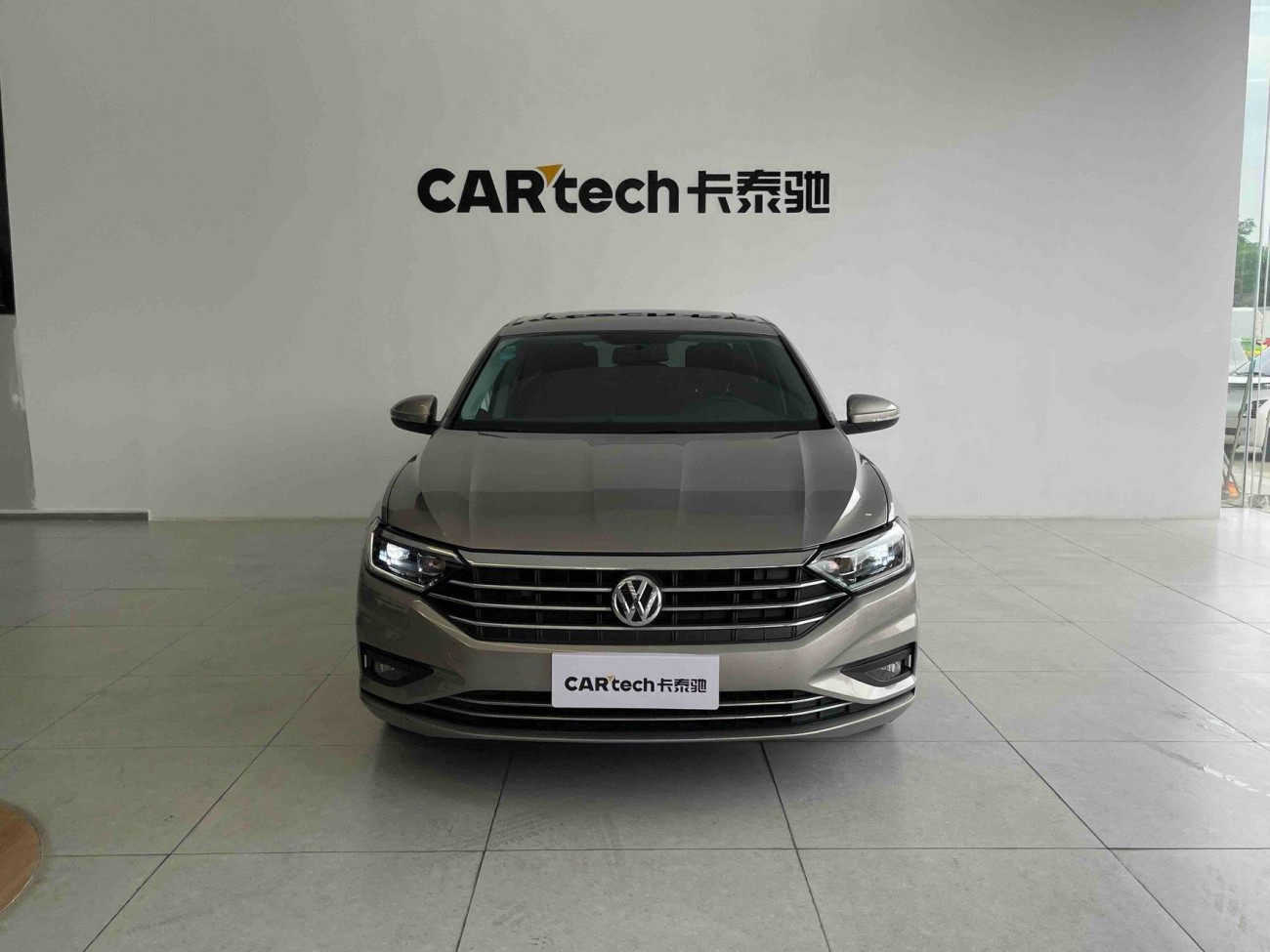 Volkswagen Sagitar 2020