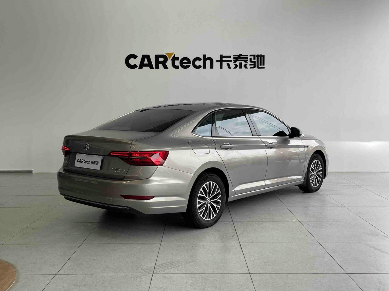 Volkswagen Sagitar 2020