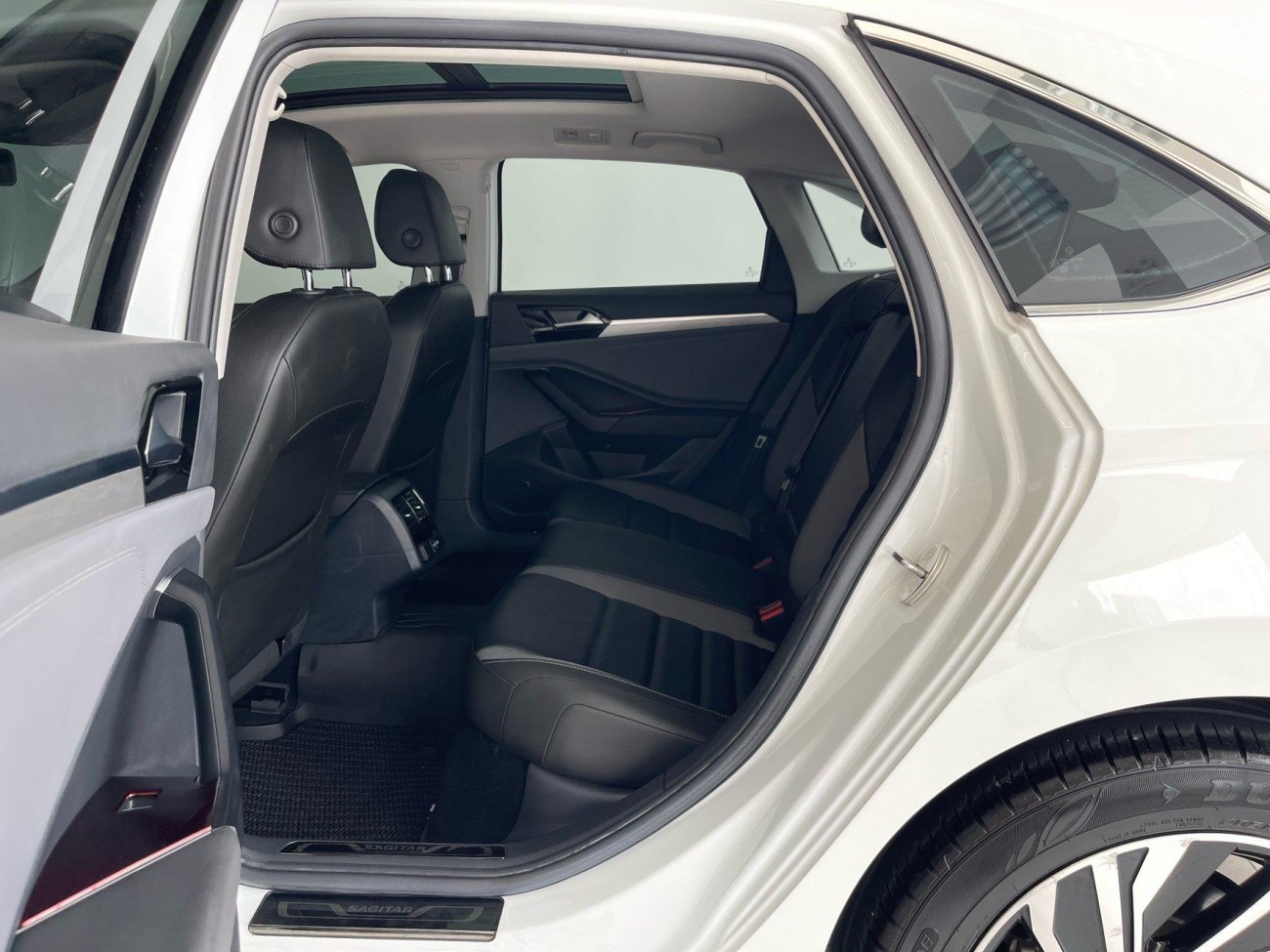 Volkswagen Sagitar 2022