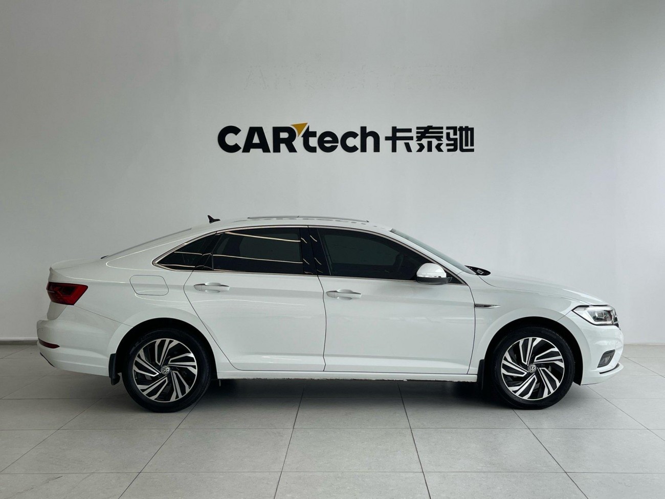Volkswagen Sagitar 2022