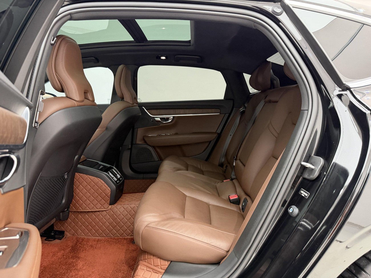 Volvo S90 2024