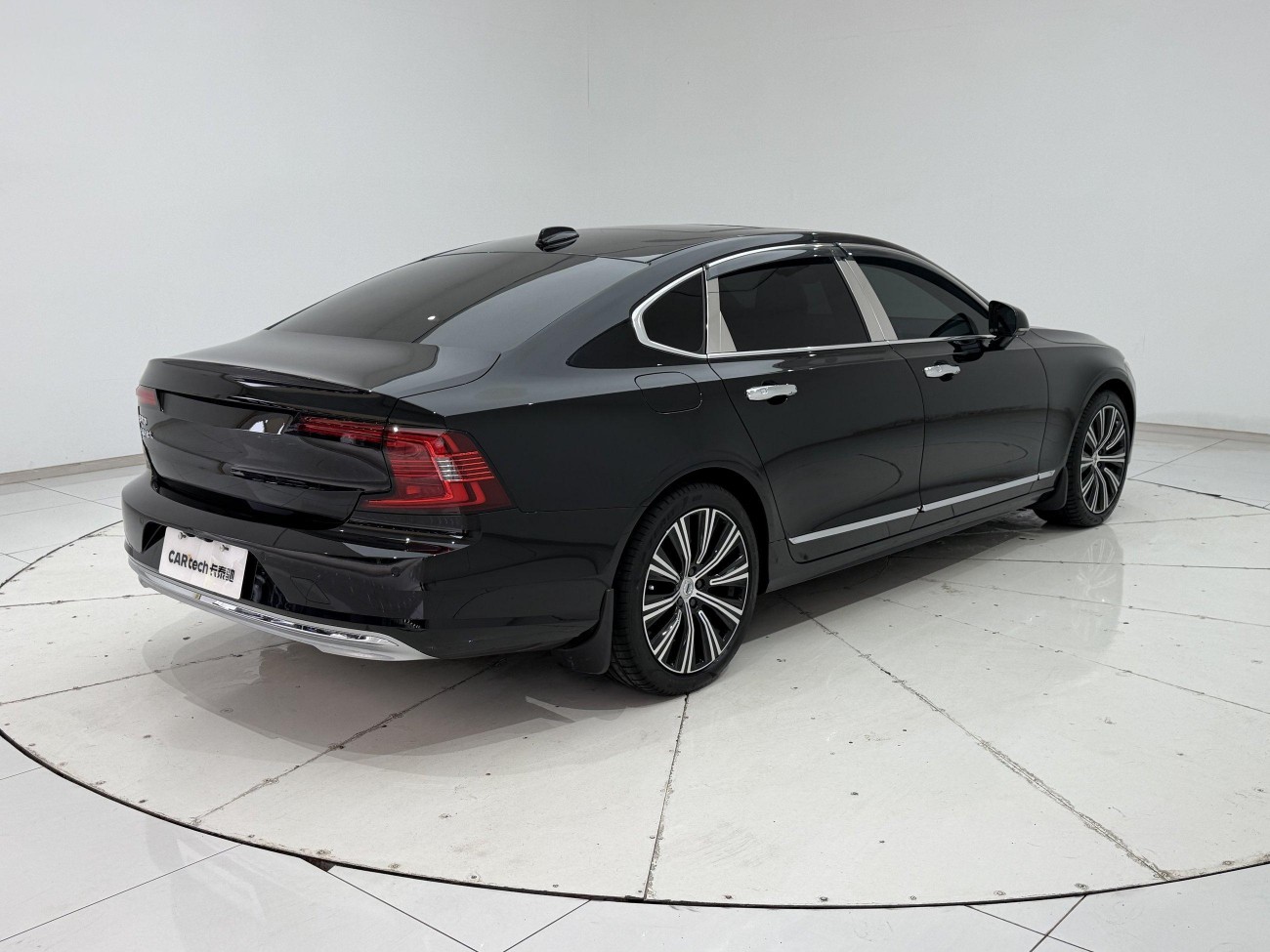 Volvo S90 2024