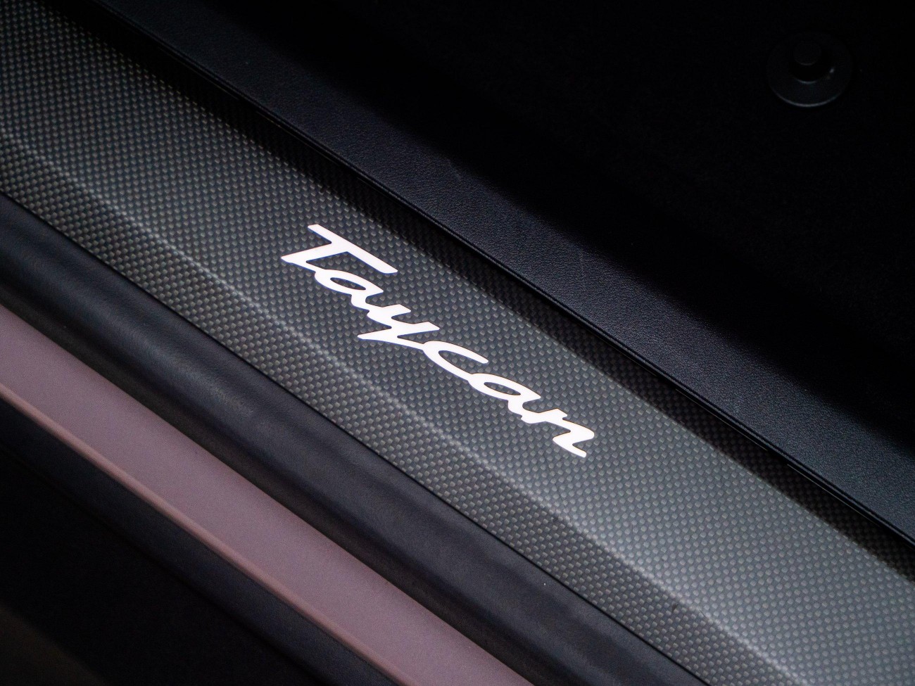 Porsche Taycan 2021