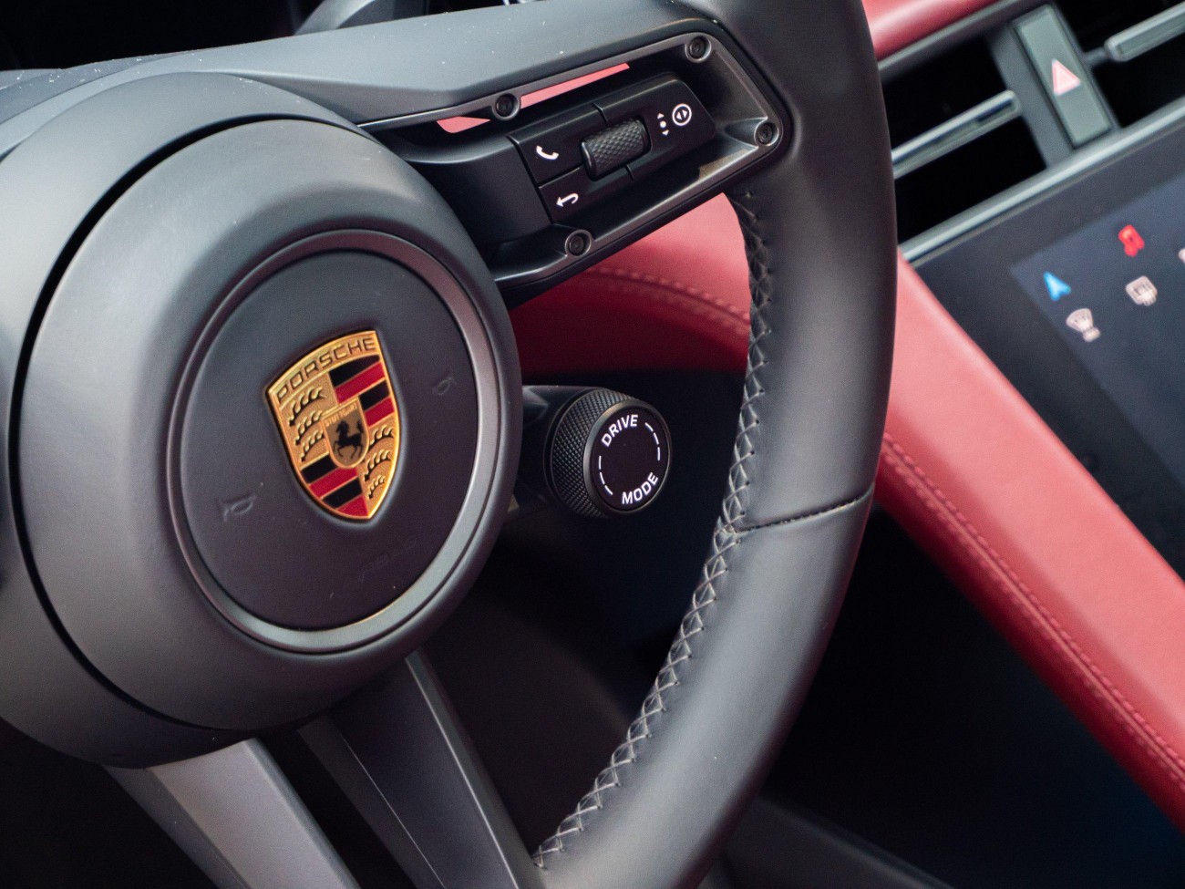 Porsche Taycan 2021