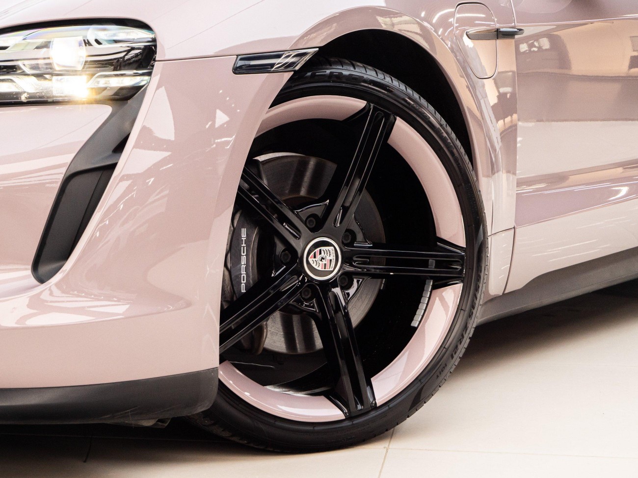Porsche Taycan 2021