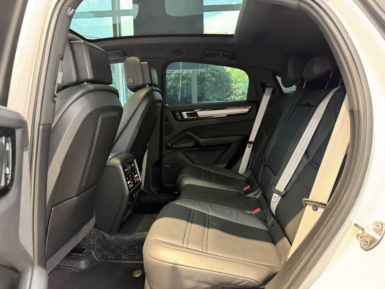 Porsche Cayenne 2023