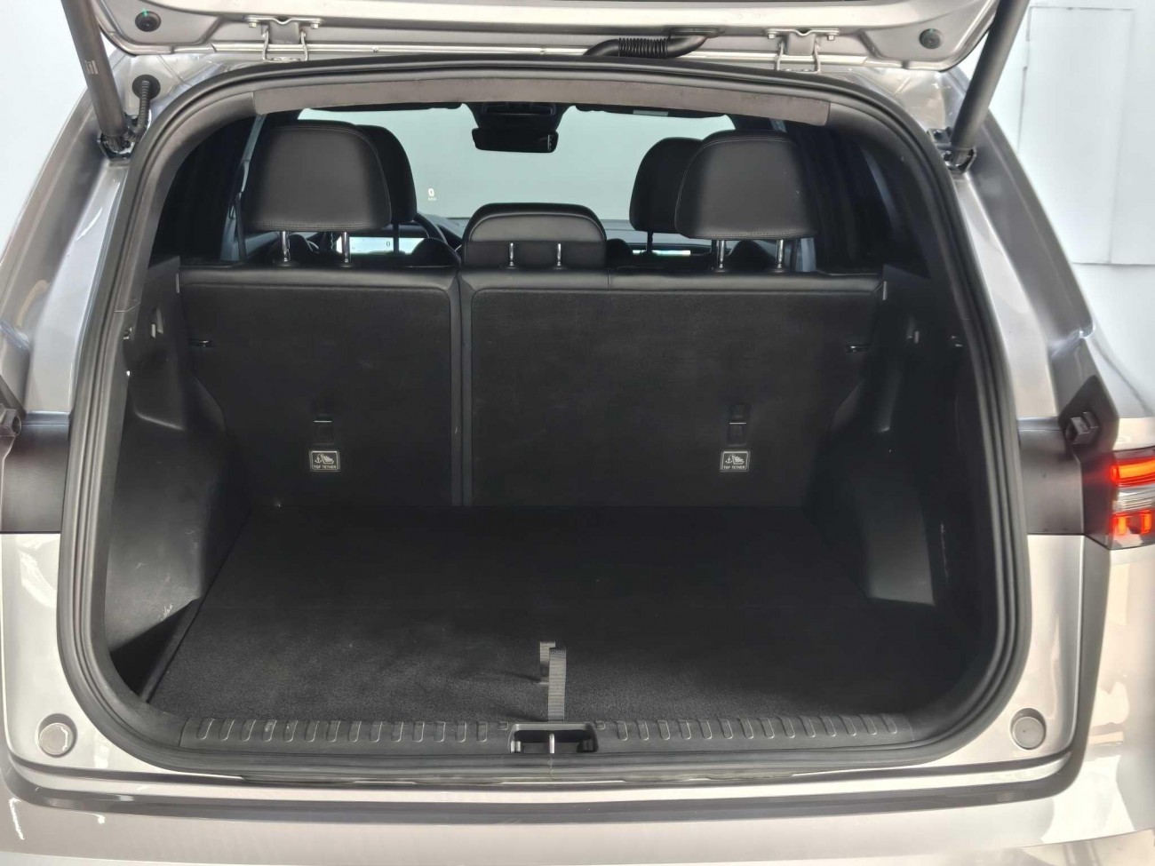 Geely Xingyue L 2024