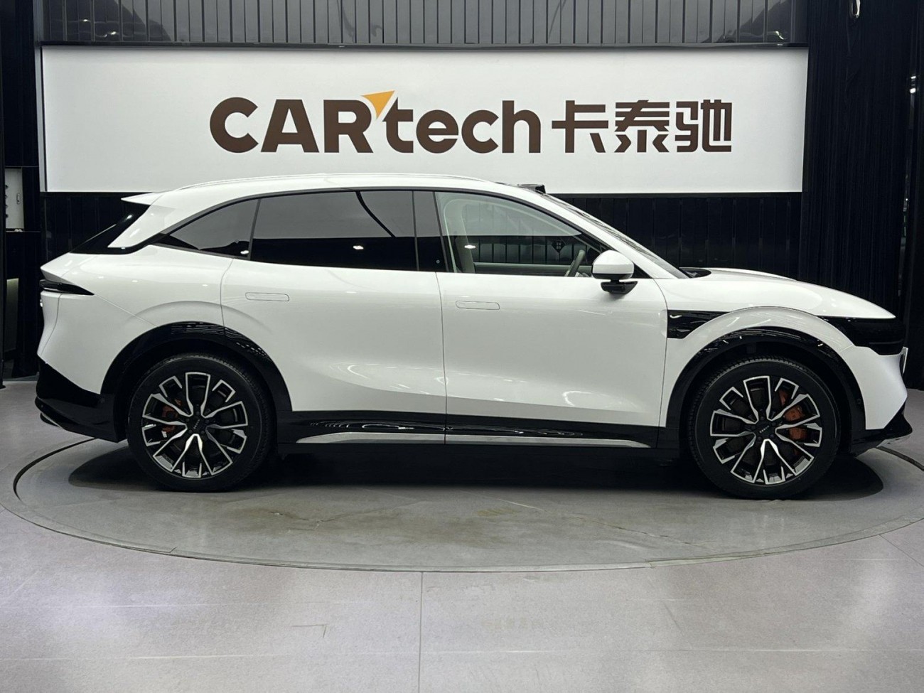 Zeekr 7X 2024