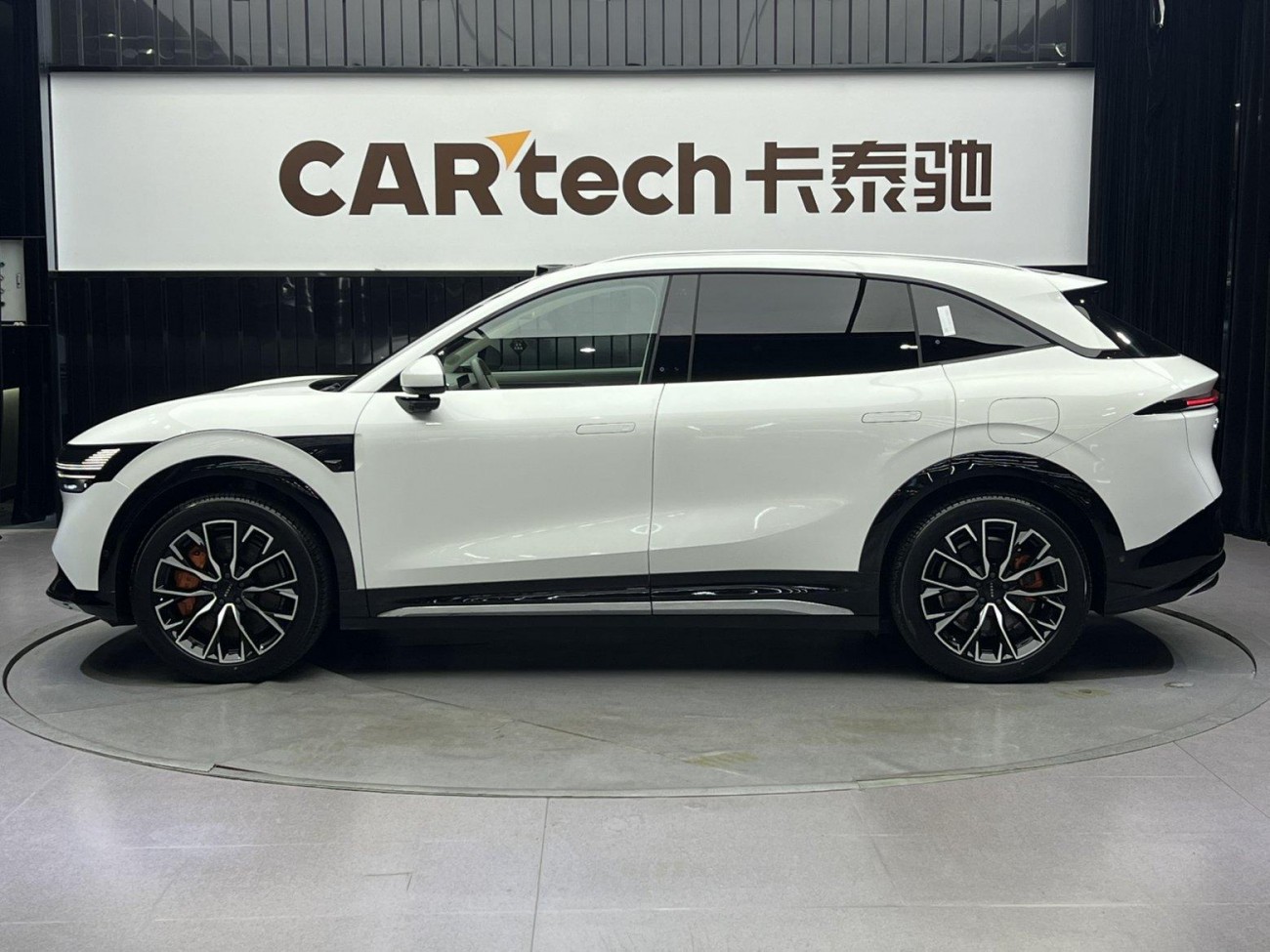Zeekr 7X 2024