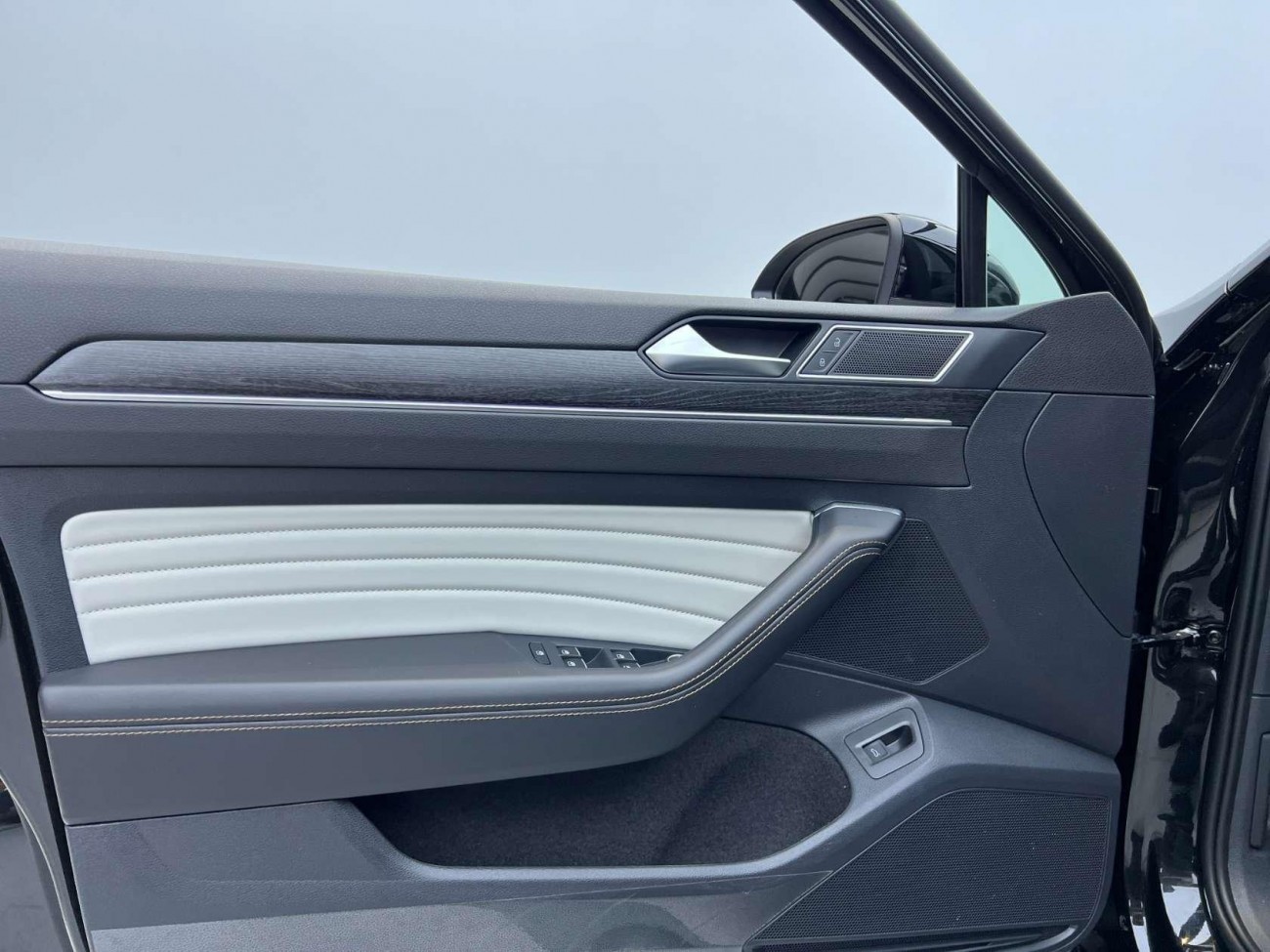 Volkswagen Magotan 2025
