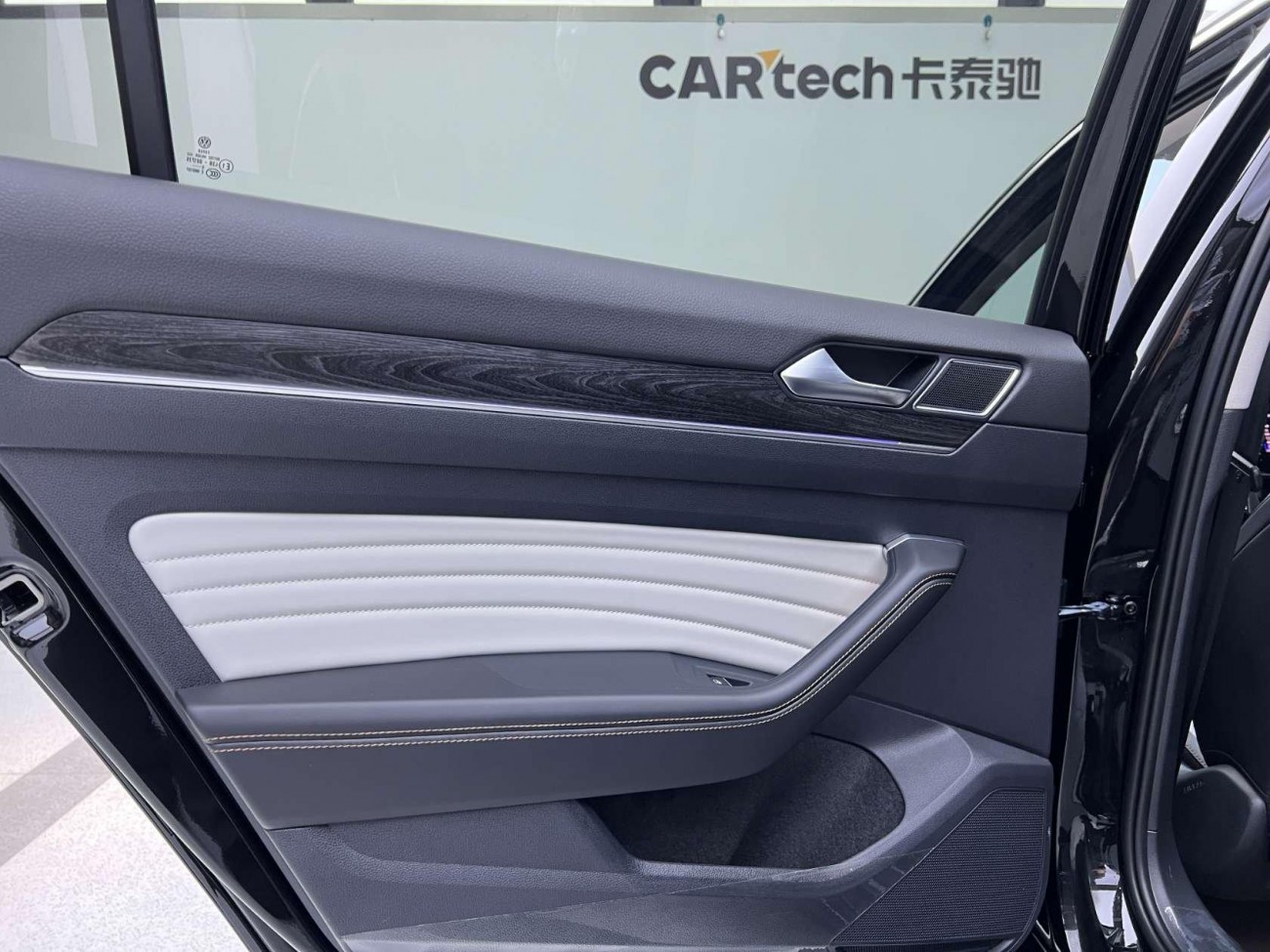 Volkswagen Magotan 2025