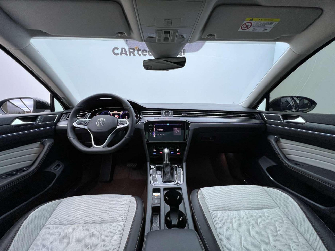 Volkswagen Magotan 2025