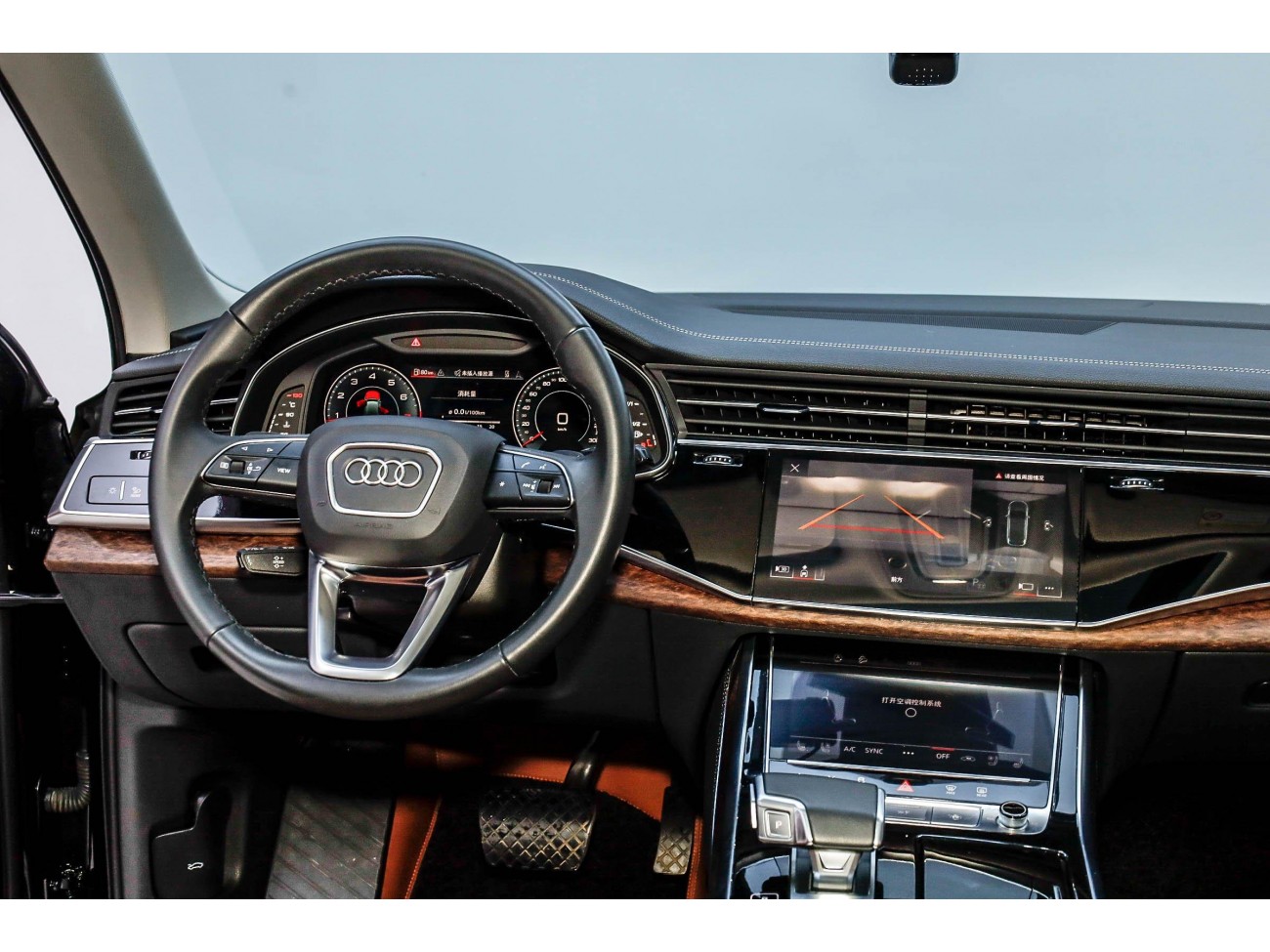 Audi Q7 45 TFSI 2023