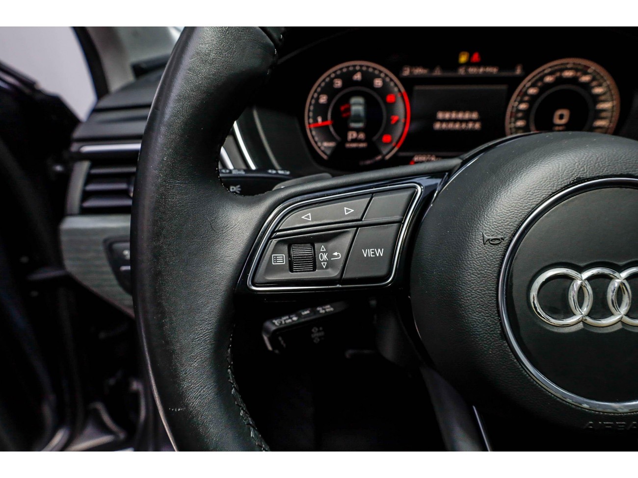 Audi A4L 40 TFSI 2023