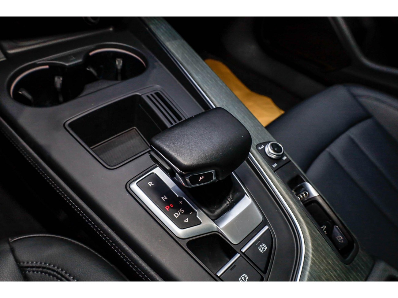 Audi A4L 40 TFSI 2023