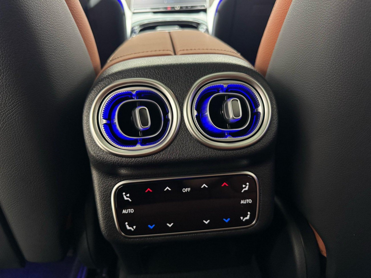 Mercedes-Benz GLC 300 L 2026