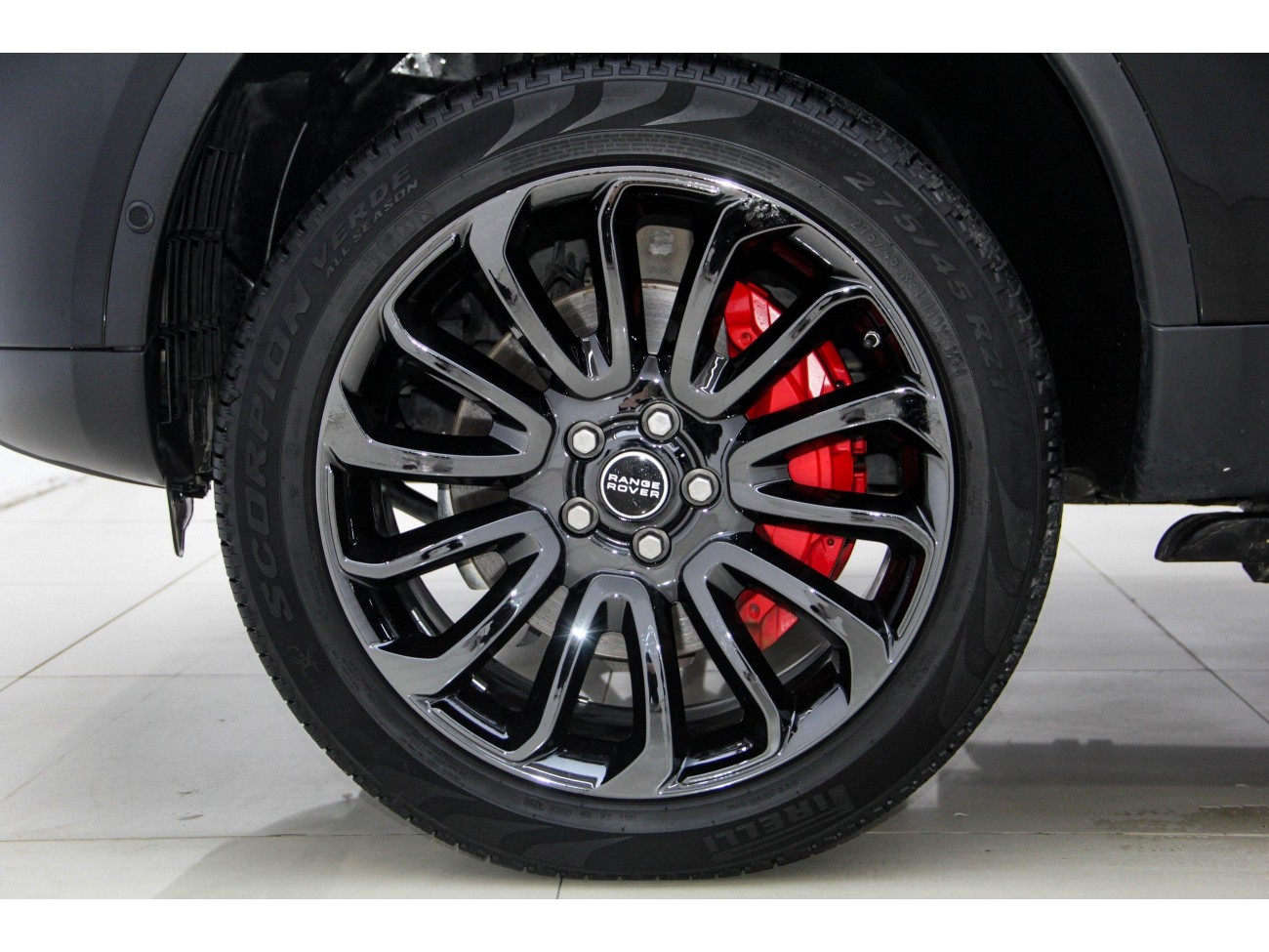 Land Rover Discovery 2021