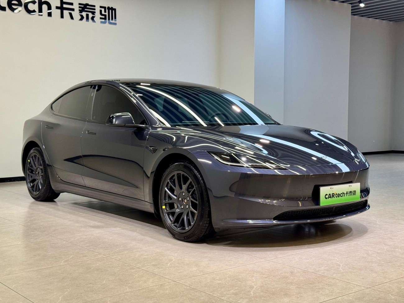 Tesla Model 3 2024