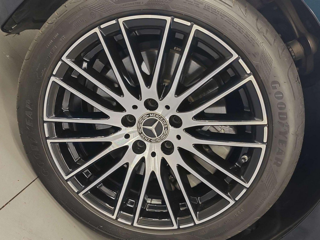 Mercedes-Benz C 260 L 2023