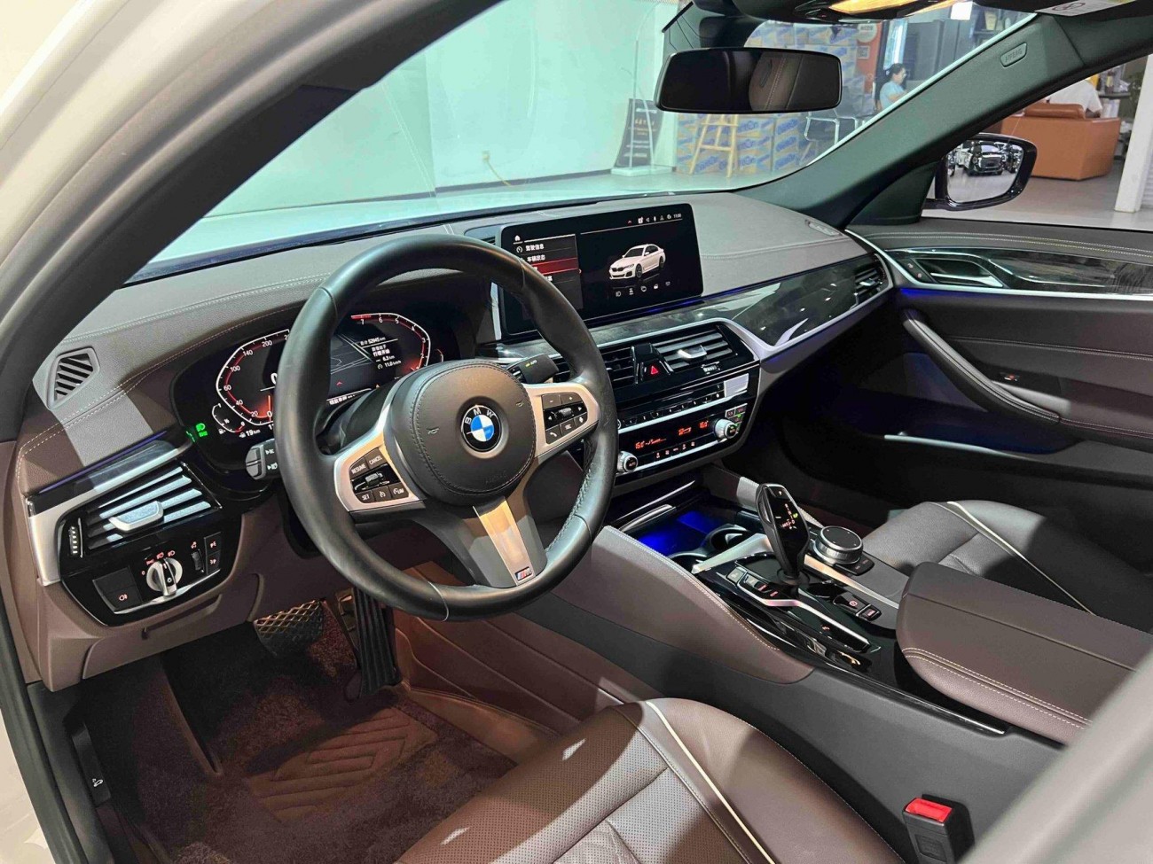 BMW 525Li 2022