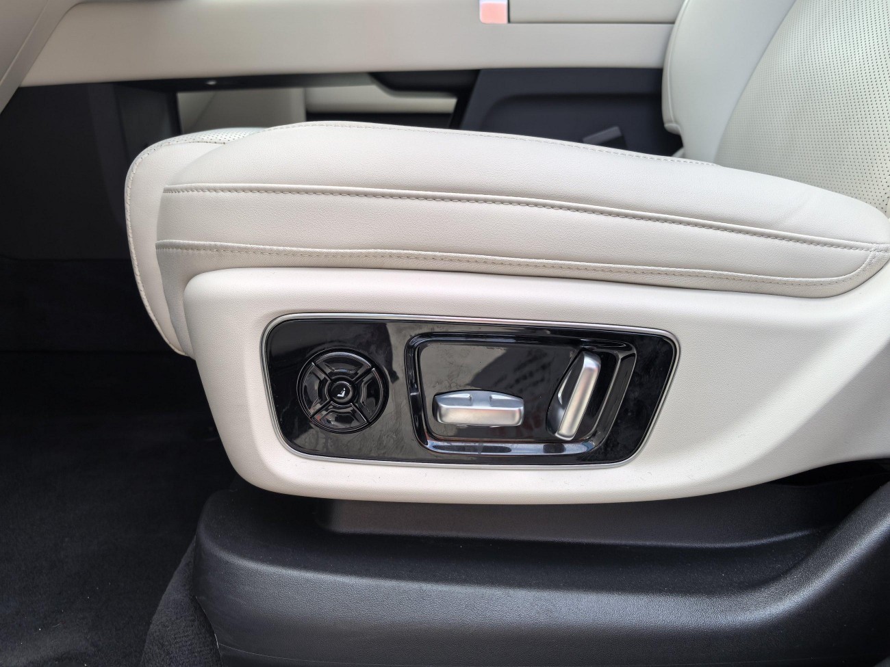 Li Auto L9 2025