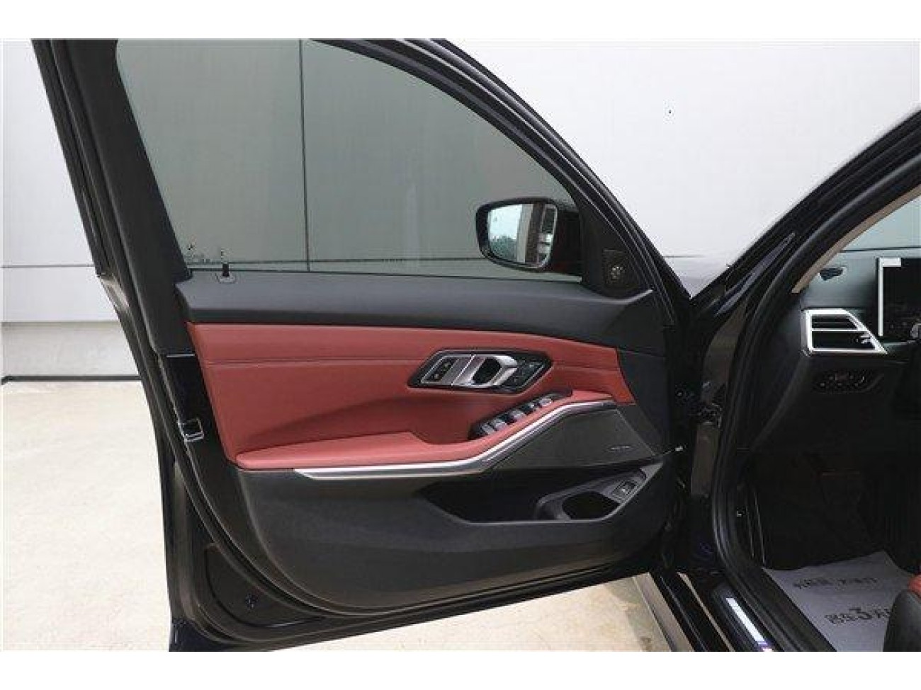 BMW 330Li 2025