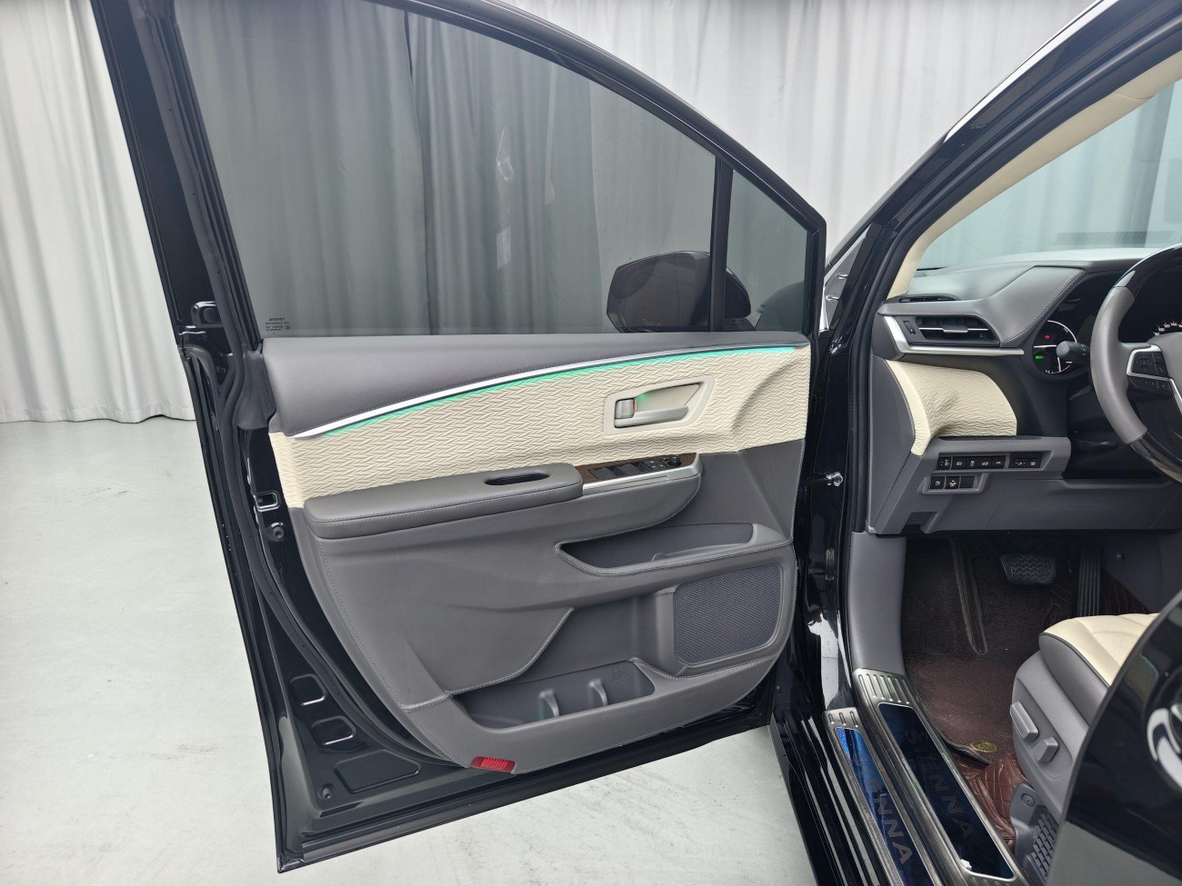 Toyota Sienna 2023