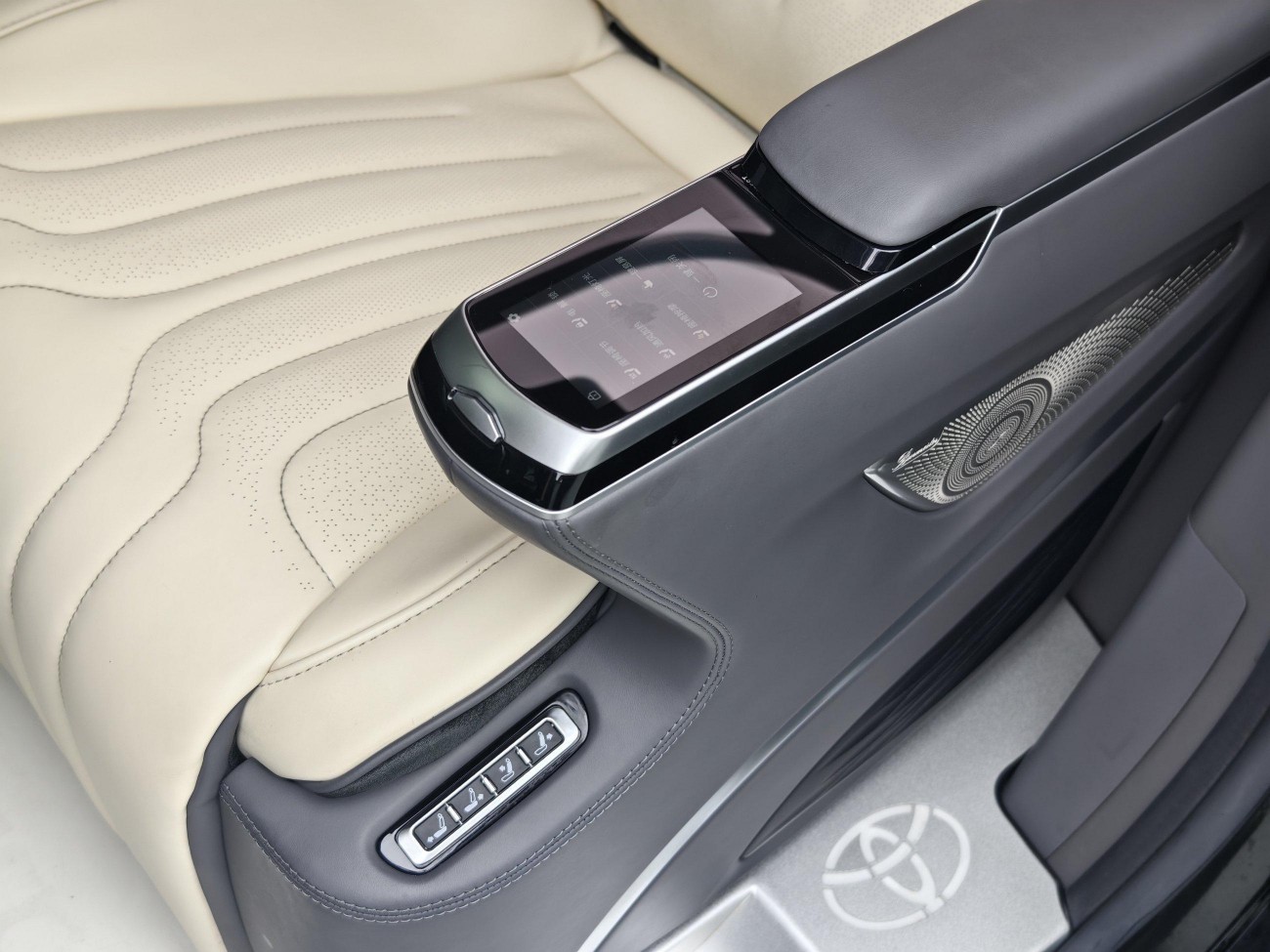 Toyota Sienna 2023