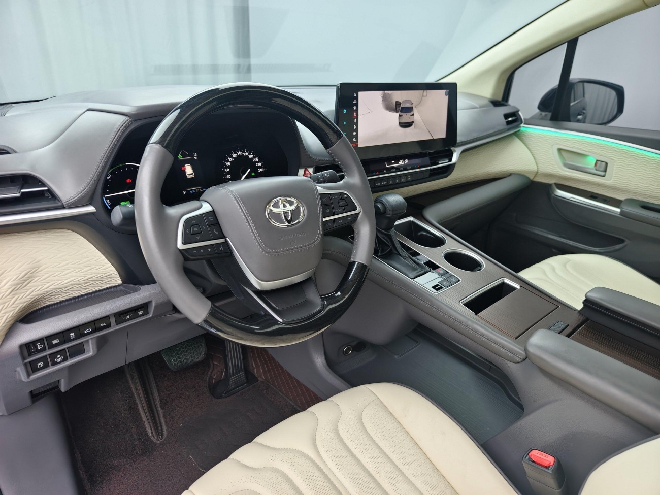 Toyota Sienna 2023