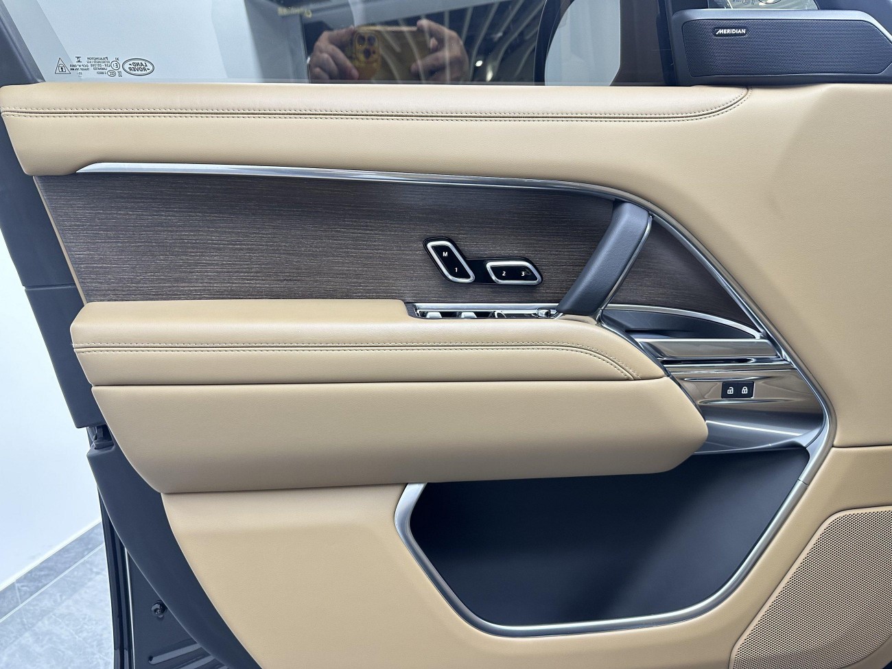 Land Rover Range Rover 2023