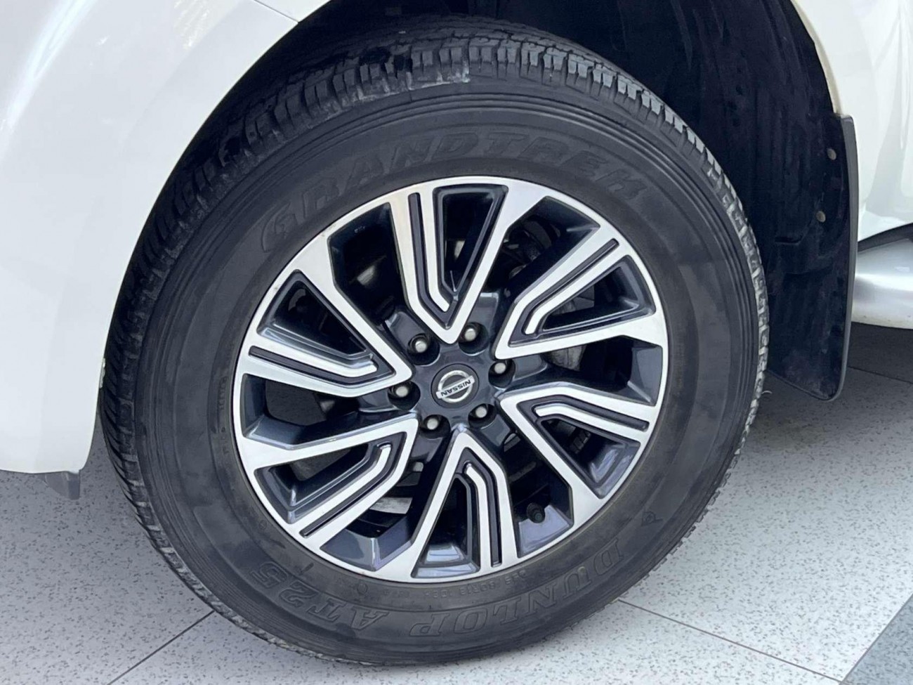Nissan Terra 2020