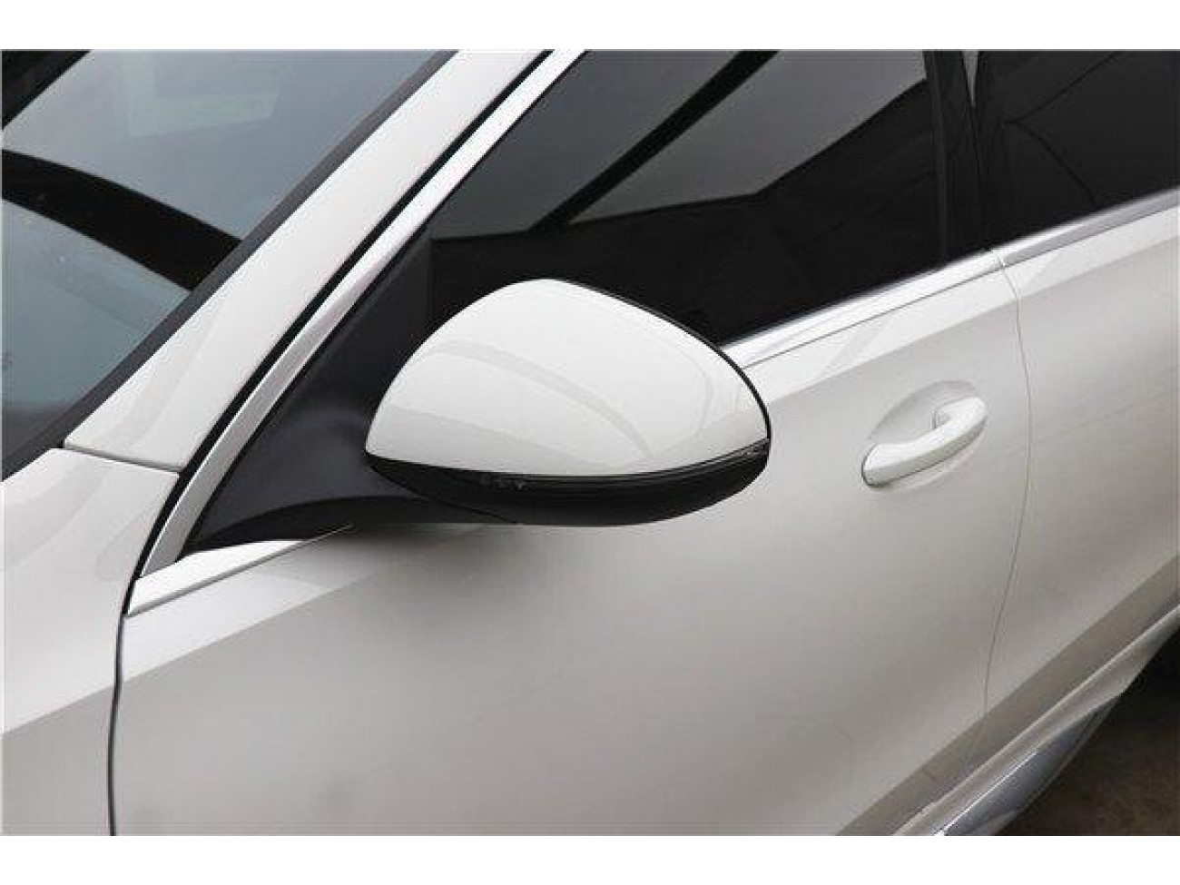 Mercedes-Benz C 260 L 2024