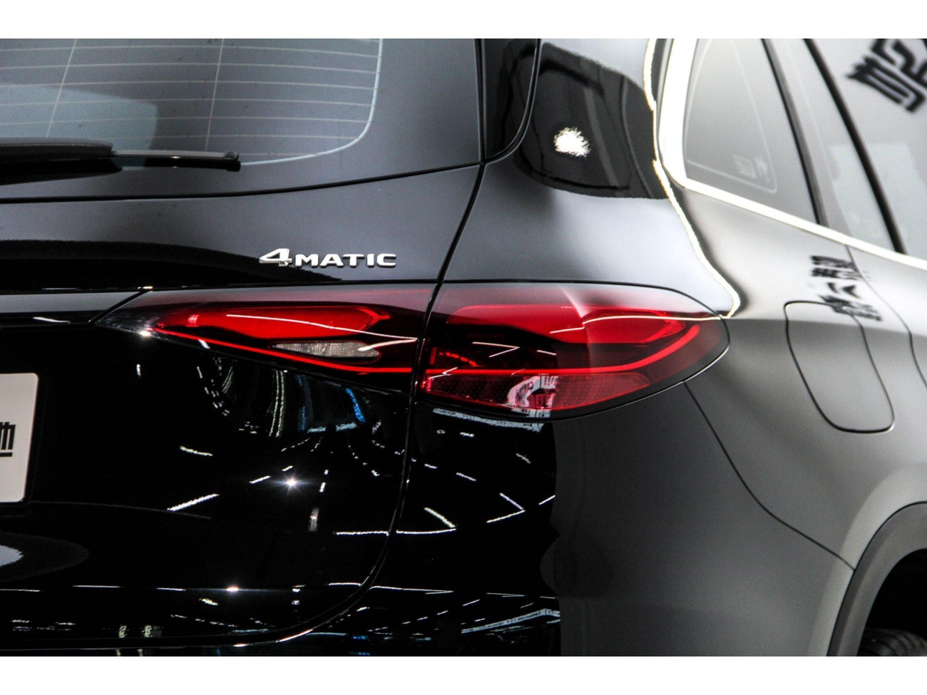 Mercedes-Benz GLC 260 L 2026
