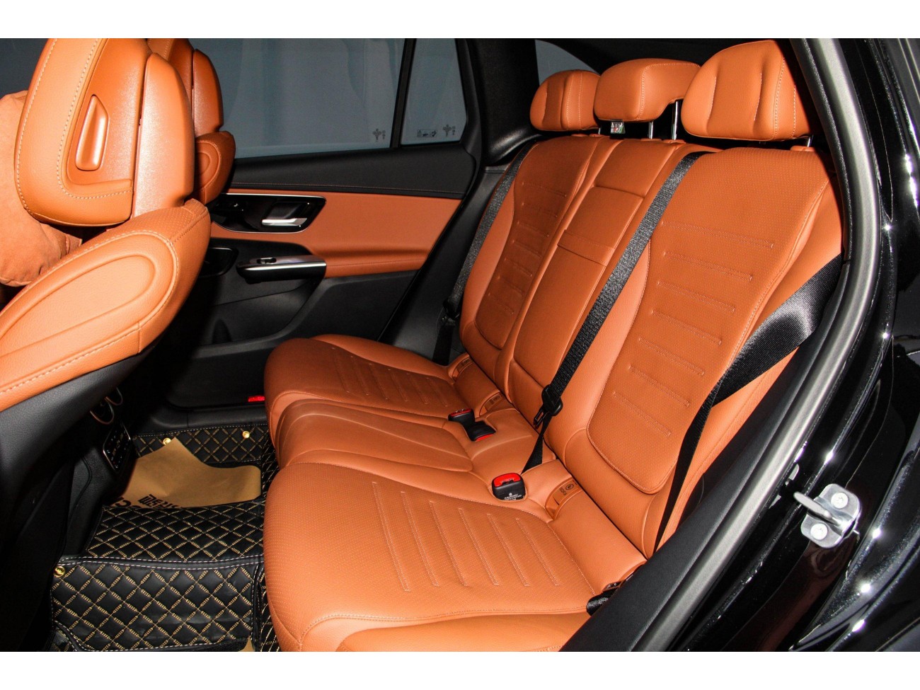 Mercedes-Benz GLC 260 L 2026
