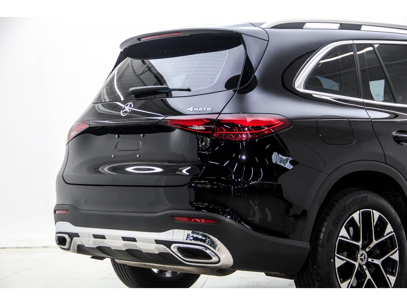 Mercedes-Benz GLC 260 L 2026